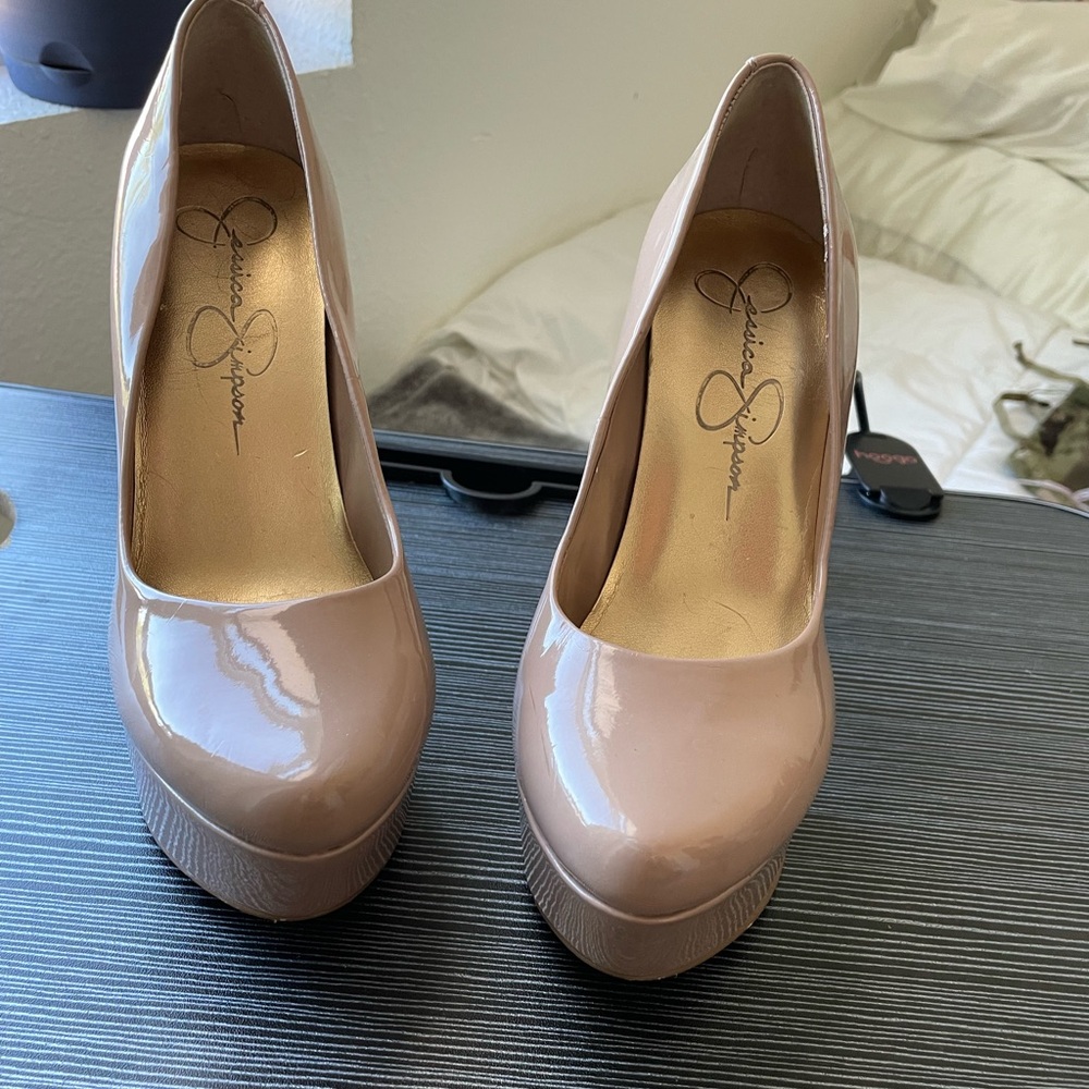 Jessica Simpson Nude Patent Heels